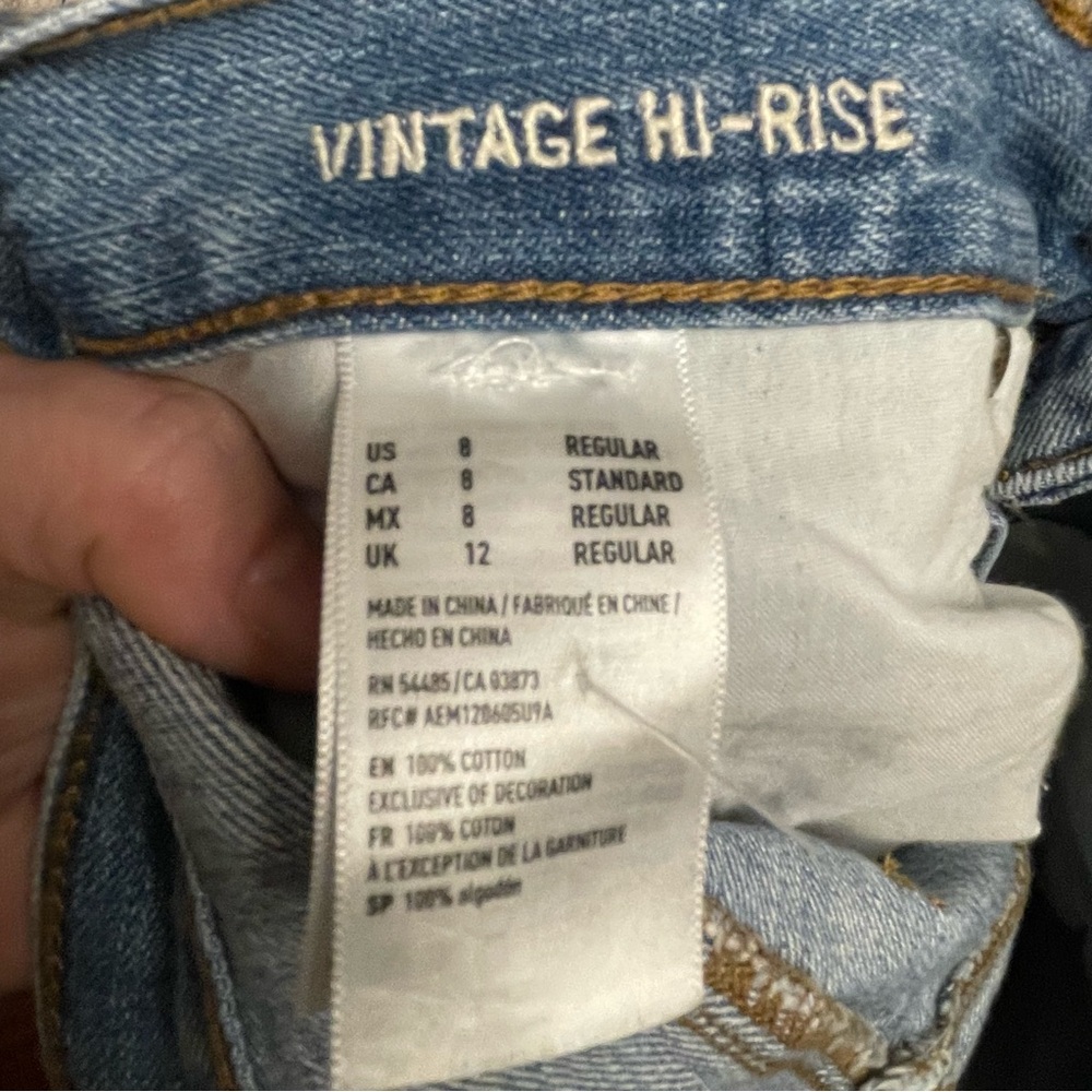 American Eagle Outfitters Two-Tone Ankle Jeans - Picture 4 of 9